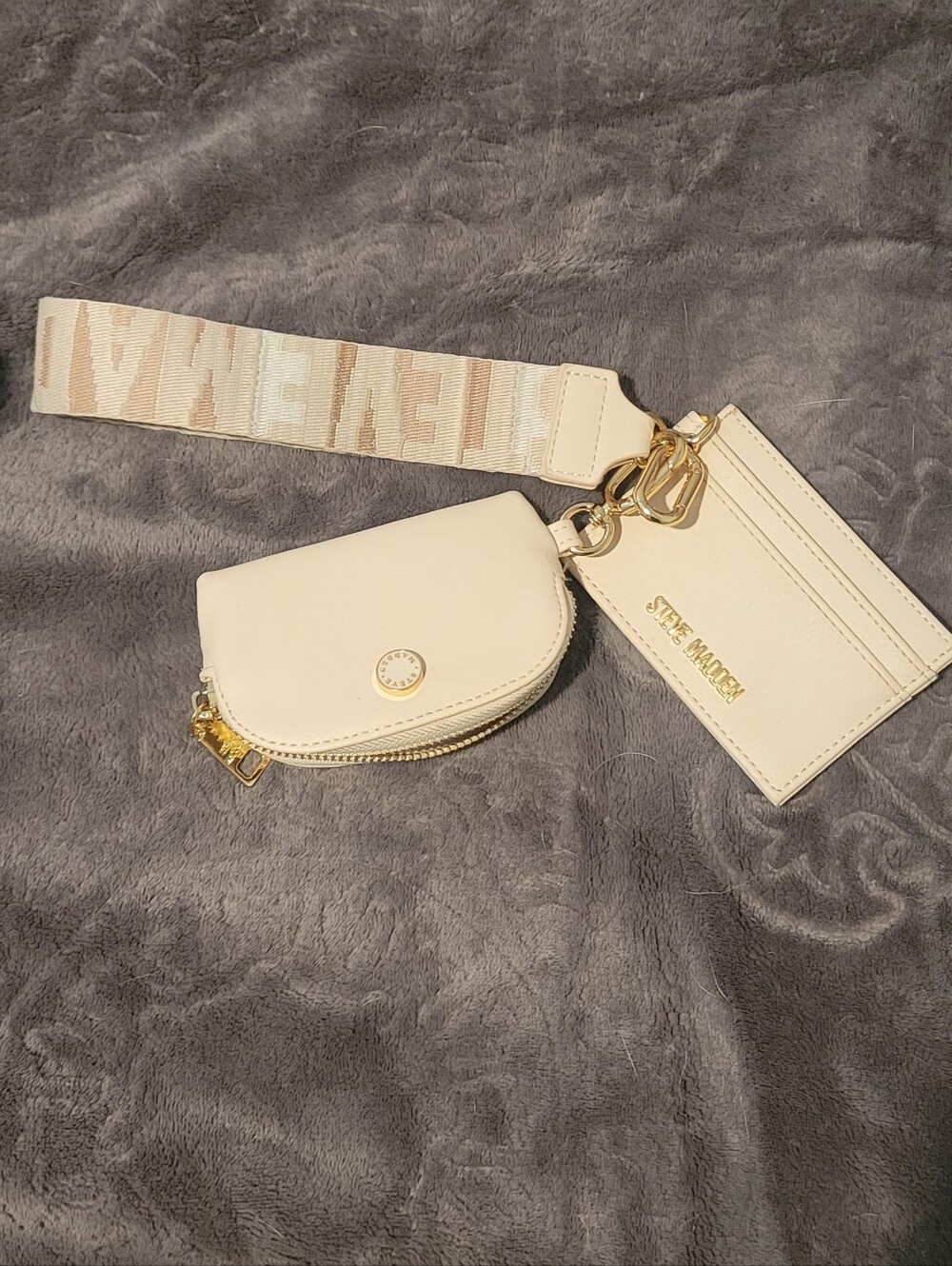 Steve Madden Cream Leather Cardholder with Coin Pouch Wristlet